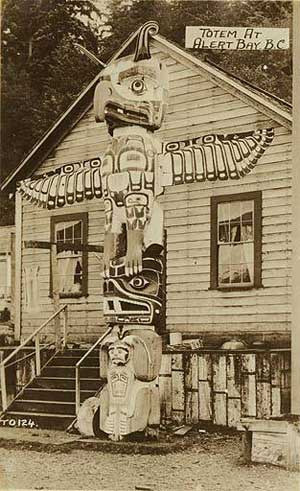 Kwakiutl totem pole