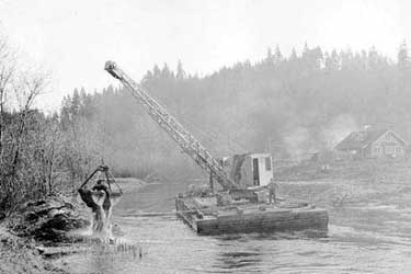 Dredging in Lake Sammamish