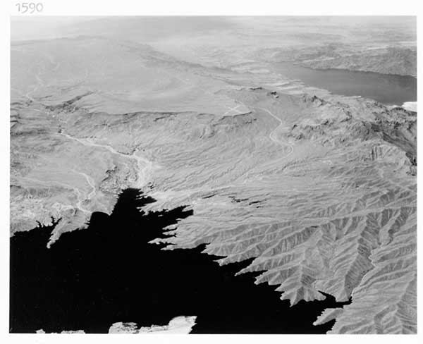 Lake Mead shoreline, natural contour and submerged shoreline